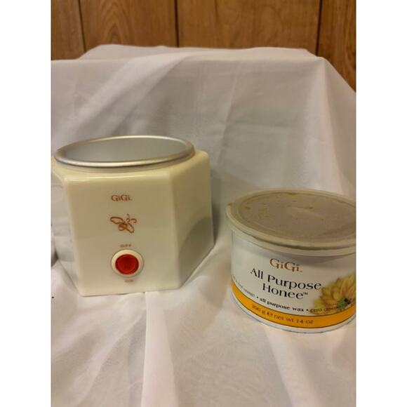 GiGi Hair Removal Wax Warmer, Space Saver, Compact 8 x 6 x 6 - Picture 2 of 3